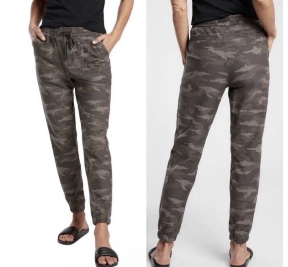 Athleta Farallon Jogger Pants Womens Size 0 Green Camo Drawstring Pockets